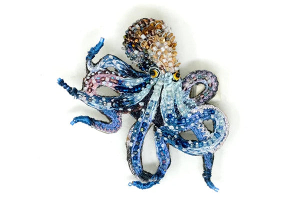 Trovelore Brooches